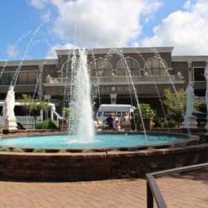 From Meetings to Memories: How Businesses Are Rethinking Corporate Meeting Venues 2 conference room rental